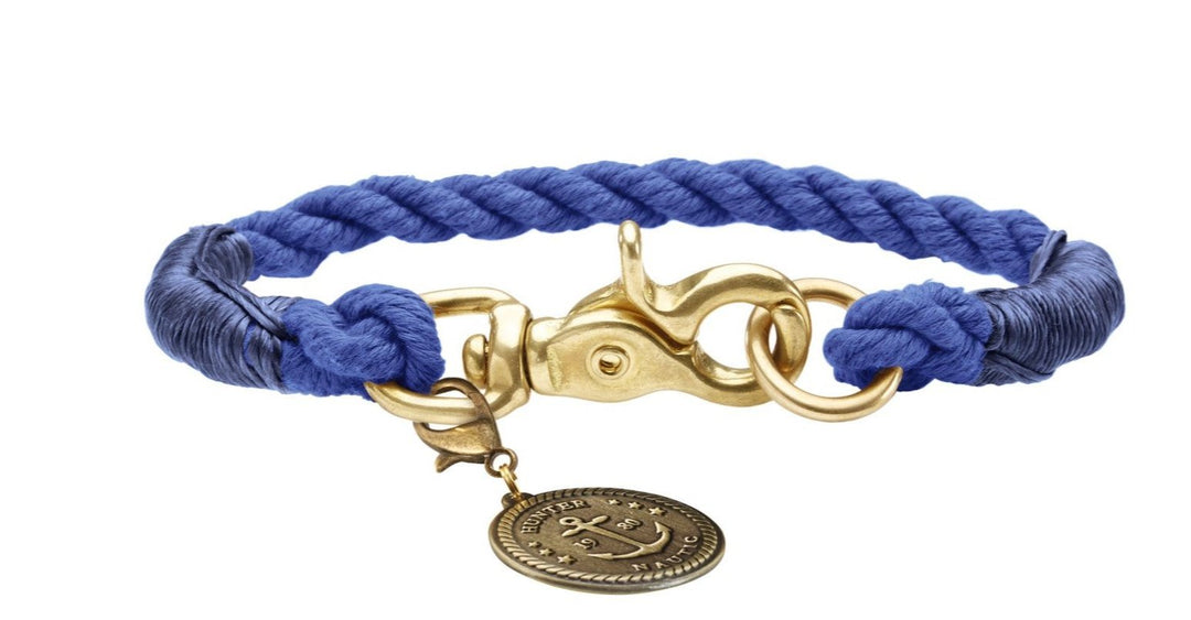 LIST Collar - Hunter Pet Store -nautical rope look -robust braiding -with scissor carabiner -brass fittings -with detachable brass badge -not adjustable -ideal for small dogs -Ahoy there!