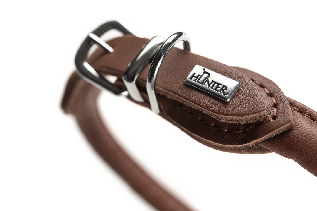 R&S Collar - Hunter Pet Store -made of soft cowhide nappa leather -rounded shape also suitable for long-haired dogs -pull resistant nylon liner