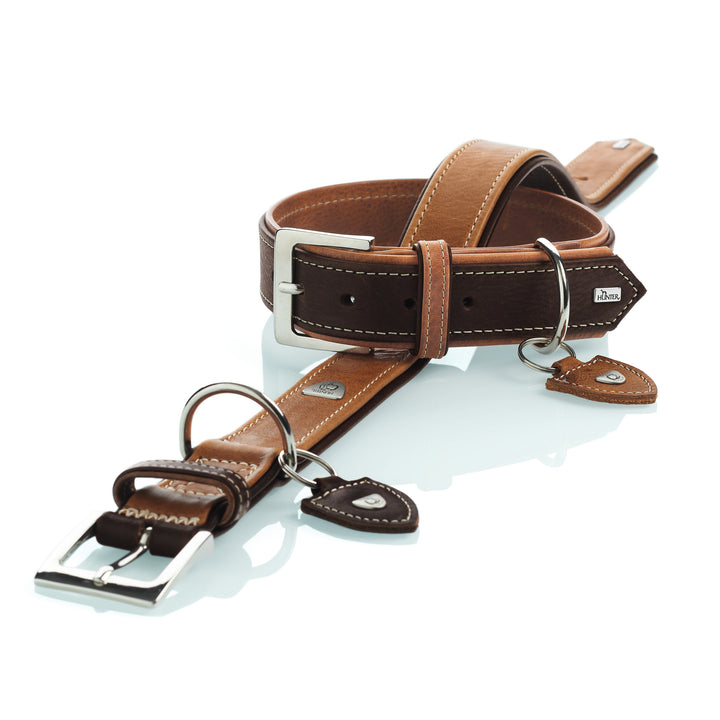 TARA Collar - Hunter Pet Store -Classic dog collar, universally usable -With removable key ring -Elegant, rustic design -Supple and hard-wearing -Water- and dirt-repellent -Textile inner reinforcement for more stability -Made in Germany